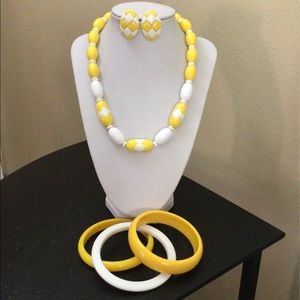 Vintage.60s. White Yellow Acrylic Set ( necklace/ earrings/ bracelets)